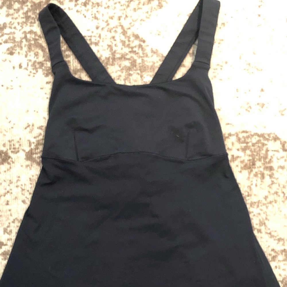 Lululemon Black Top with Built in Bra. Size 10